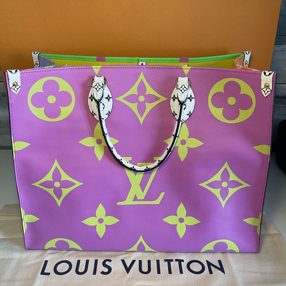 💚💜Louis Vuitton Limted Edition Giant Onthego GM Vert💜💚 - Picture 3 of 10